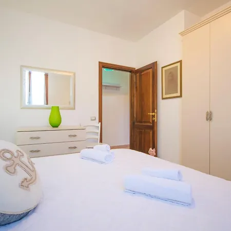 Sweet Holidays - Girasole - Oasi Relax Con Giardino E Bbq A Apartment